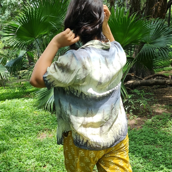 Forest Printed loose georgette shirt - Picture 4 of 4